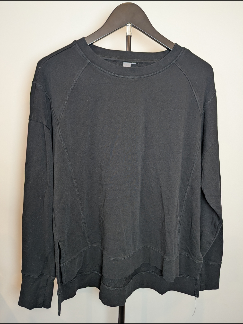 Sweaty Betty Women's Size Medium Black Crewneck Active Top
